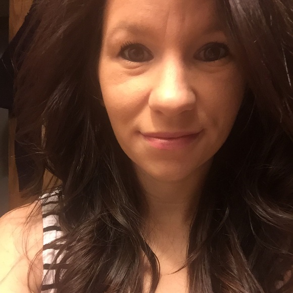 Meet your Posher, Deedra - Picture 1 of 1